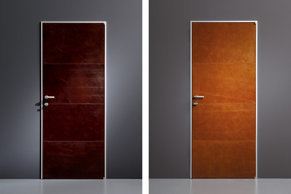 Tre-Piu - Planus leather hinged door